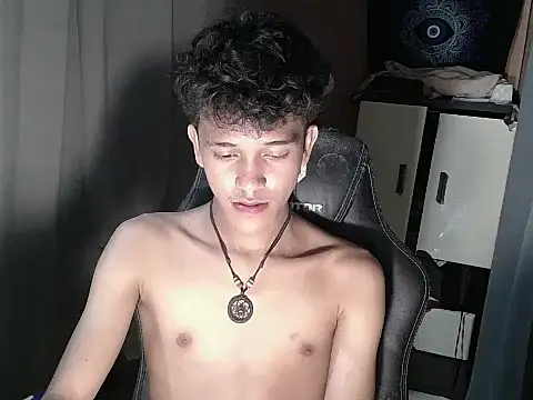 kenbigcockxx online show from October 2025 06:51:01 PM