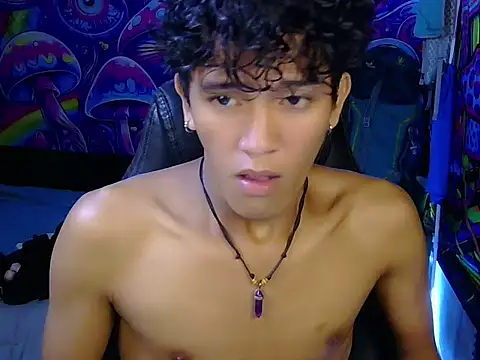 Snapshot of kenbigcockxx chatting on June 2026 01:53:01 PM kenbigcockxx online show from June 2026 01:53:01 PM