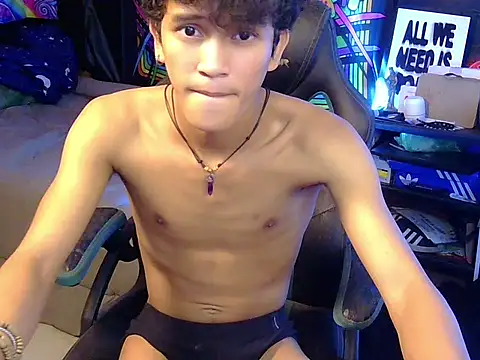 Snapshot of kenbigcockxx chatting on July 2026 03:23:01 AM kenbigcockxx online show from July 2026 03:23:01 AM