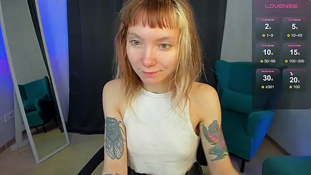 Snapshot of tattoo_art_baby chatting on September 2025 01:32:02 AM tattoo art baby online show from September 2025 01:32:02 AM