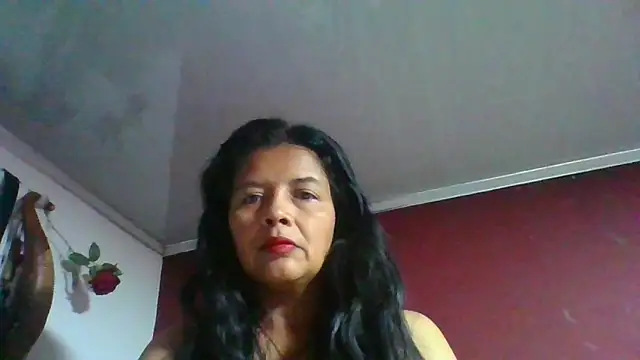 Snapshot of DianaOchoa_ chatting on May 2026 05:12:02 AM DianaOchoa online show from May 2026 05:12:02 AM