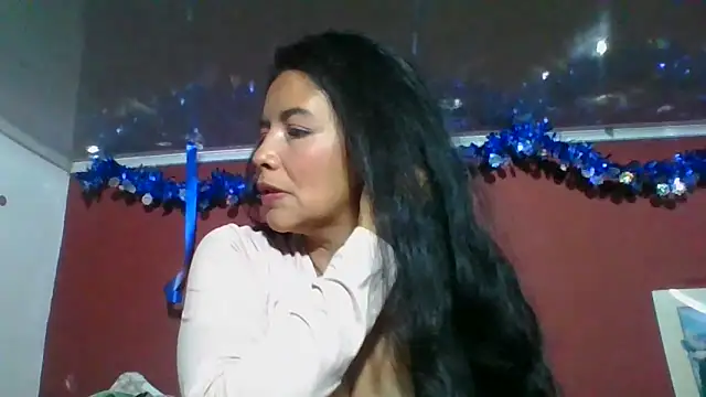 DianaOchoa  online show from November 2025 03:33:02 AM