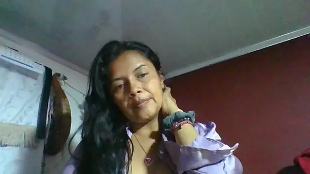 Snapshot of DianaOchoa_ chatting on May 2026 02:58:01 AM DianaOchoa online show from May 2026 02:58:01 AM