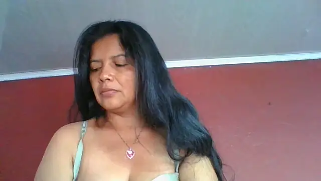 DianaOchoa  online show from July 2026 12:27:02 PM