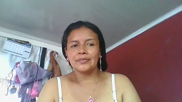 Snapshot of DianaOchoa_ chatting on May 2026 08:28:02 PM DianaOchoa online show from May 2026 08:28:02 PM
