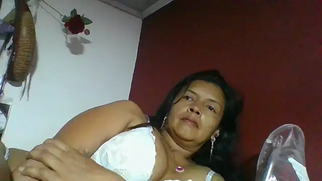 Snapshot of DianaOchoa_ chatting on May 2026 10:46:02 AM DianaOchoa online show from May 2026 10:46:02 AM