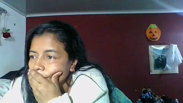 DianaOchoa  online show from November 2025 05:45:01 AM