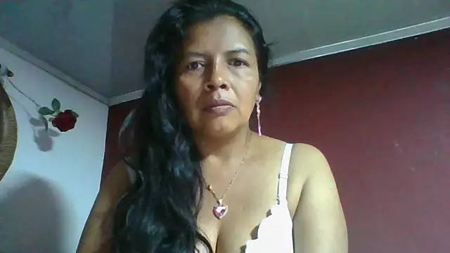 Snapshot of DianaOchoa_ chatting on May 2026 05:58:02 AM DianaOchoa online show from May 2026 05:58:02 AM