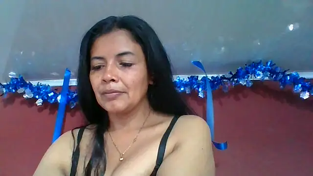 DianaOchoa  online show from November 2025 09:26:02 PM