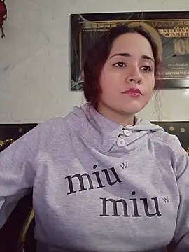 Snapshot of candy__fox_ chatting on October 2025 12:18:01 PM candy fox online show from October 2025 12:18:01 PM