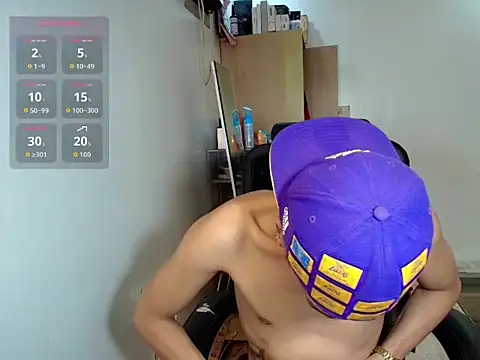 Ur pinoyhotbrix online show from April 2026 06:33:01 PM