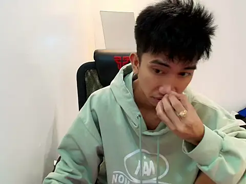 Ur pinoyhotbrix online show from November 2025 05:34:02 PM