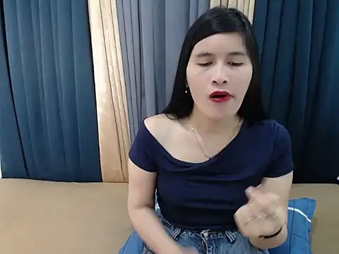 Snapshot of pinay_amaliax chatting on November 2025 08:25:02 AM pinay amaliax online show from November 2025 08:25:02 AM