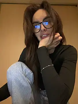 Snapshot of goodgirldevil chatting on December 2025 09:53:02 PM goodgirldevil online show from December 2025 09:53:02 PM