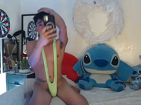 Snapshot of good_boy_in_bed chatting on October 2025 03:43:02 PM good boy in bed online show from October 2025 03:43:02 PM