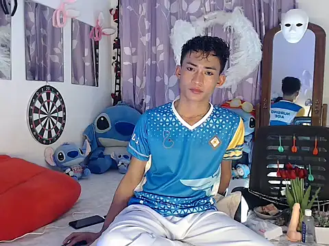 Snapshot of good_boy_in_bed chatting on October 2025 06:37:01 AM good boy in bed online show from October 2025 06:37:01 AM