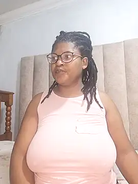 Snapshot of Sexybusty01 chatting on November 2025 05:35:01 PM Sexybusty01 online show from November 2025 05:35:01 PM