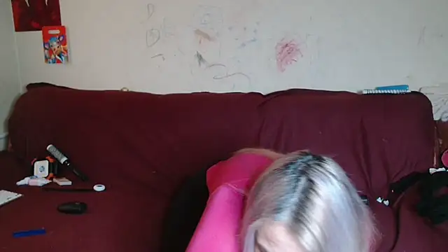 AsyaLulu online show from February 2026 11:09:01 AM