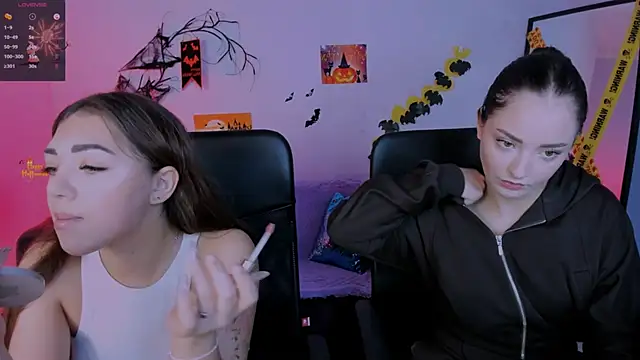 Snapshot of miki-niki chatting on November 2025 07:45:01 AM miki-niki online show from November 2025 07:45:01 AM