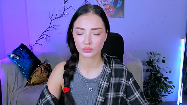 miki-niki online show from October 2025 12:17:02 PM