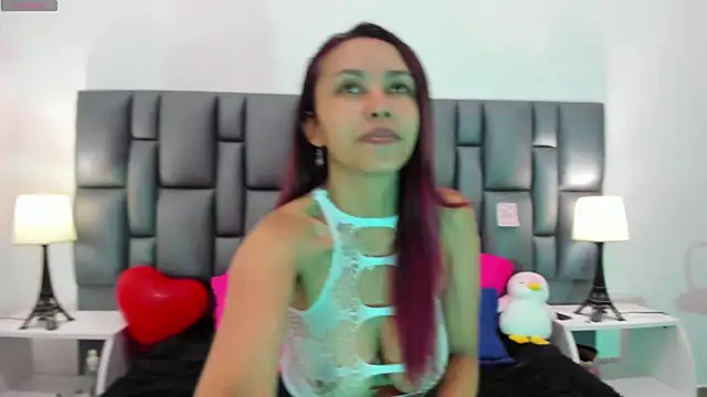 valeriasweet  online show from September 2025 12:33:01 PM