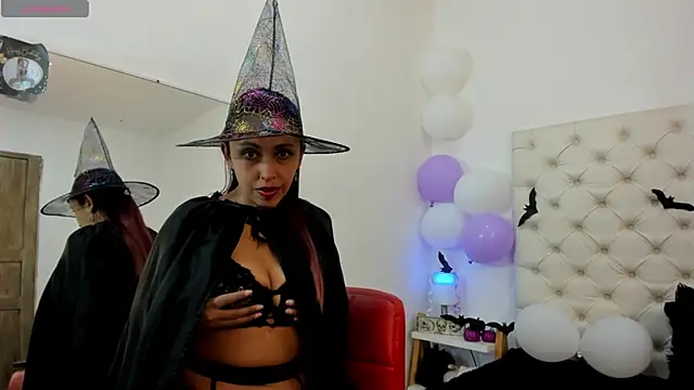valeriasweet  online show from October 2025 01:56:01 PM