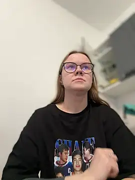  CherryBloom  online show from April 2026 05:44:02 AM