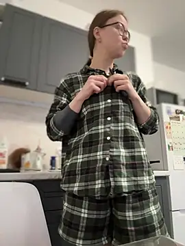  CherryBloom  online show from April 2026 05:36:01 AM