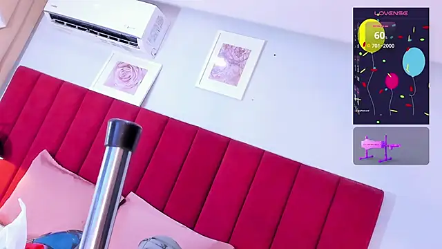 Snapshot of abby_blond_ chatting on November 2025 12:31:01 PM abby blond online show from November 2025 12:31:01 PM