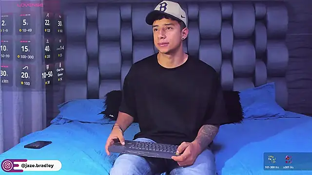 Snapshot of jaze_bradley chatting on November 2025 11:36:02 AM jaze bradley online show from November 2025 11:36:02 AM