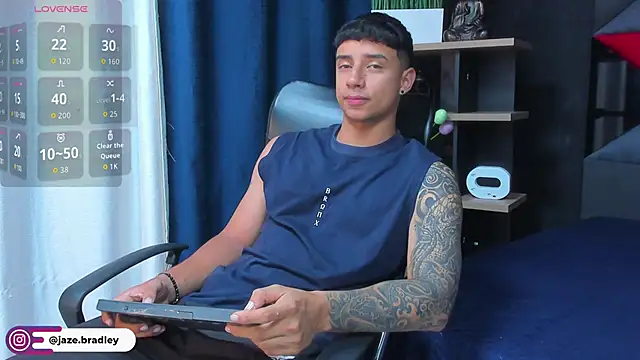 Snapshot of jaze_bradley chatting on October 2025 11:20:02 AM jaze bradley online show from October 2025 11:20:02 AM