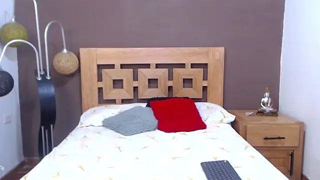 Snapshot of ValeSantoDomingo chatting on October 2025 11:12:02 PM ValeSantoDomingo online show from October 2025 11:12:02 PM