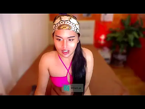 urmidnightcravingsxx online show from January 2026 06:03:02 PM