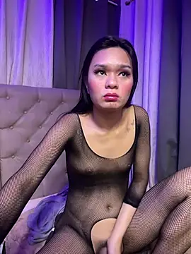 yourlovingperlita69 online show from April 2026 12:01:01 PM