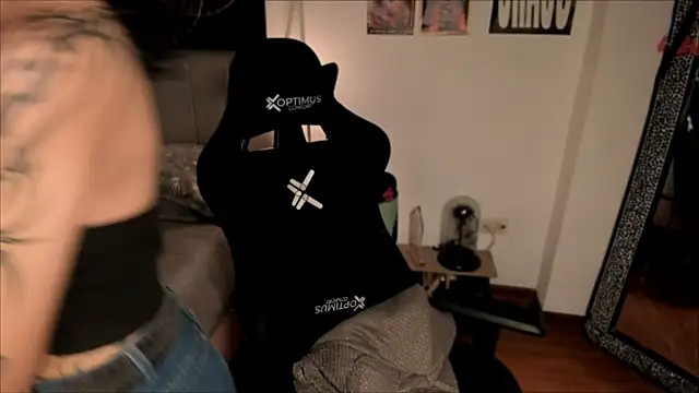 Nati     online show from October 2025 04:22:02 AM