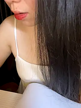  kween23 online show from October 2025 03:11:01 PM