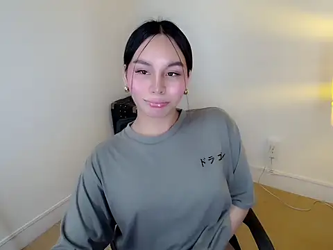 holly tabby online show from February 2026 01:15:01 AM
