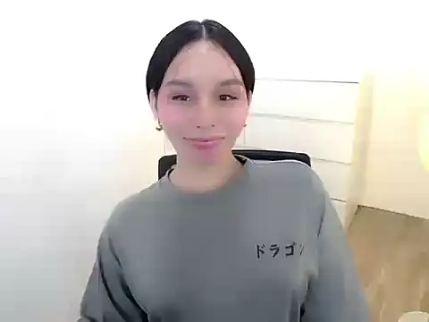 Snapshot of holly_tabby chatting on September 2025 08:24:02 PM holly tabby online show from September 2025 08:24:02 PM