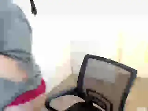Snapshot of holly_tabby chatting on September 2025 08:45:02 PM holly tabby online show from September 2025 08:45:02 PM