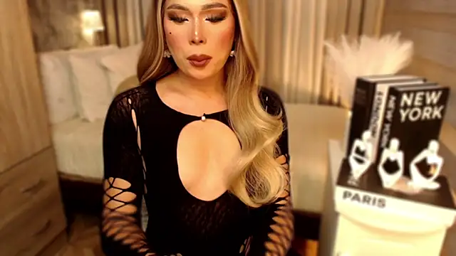 Snapshot of Missavacroft chatting on October 2025 12:11:02 AM Missavacroft online show from October 2025 12:11:02 AM