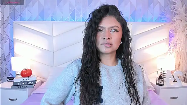 Snapshot of victoria___jonnes chatting on October 2025 12:17:02 PM victoria jonnes online show from October 2025 12:17:02 PM