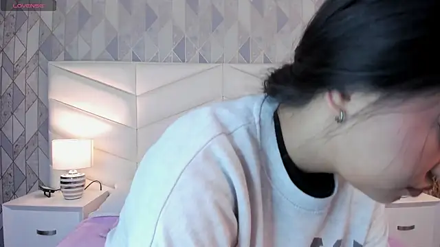 Snapshot of victoria___jonnes chatting on September 2025 12:51:01 PM victoria jonnes online show from September 2025 12:51:01 PM