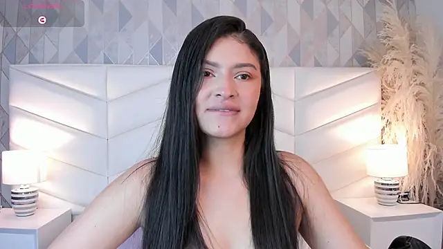 Snapshot of victoria___jonnes chatting on October 2025 12:53:02 PM victoria jonnes online show from October 2025 12:53:02 PM