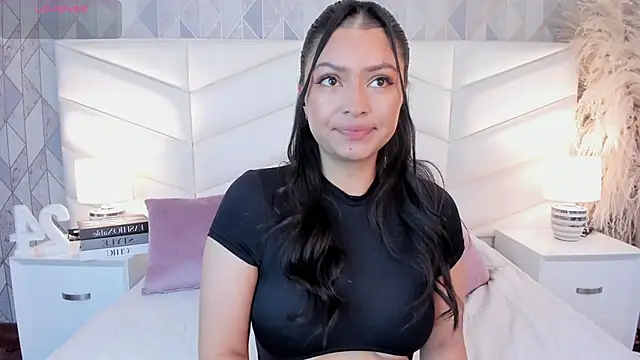 Snapshot of victoria___jonnes chatting on September 2025 12:34:02 PM victoria jonnes online show from September 2025 12:34:02 PM