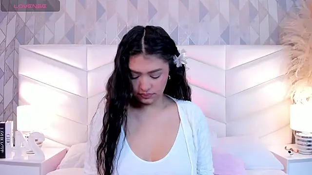 Snapshot of victoria___jonnes chatting on November 2025 12:32:01 PM victoria jonnes online show from November 2025 12:32:01 PM