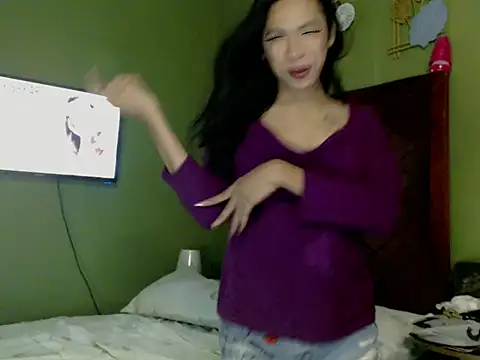 Snapshot of Annaloula chatting on October 2025 03:53:01 PM Annaloula online show from October 2025 03:53:01 PM