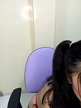 lunna 07 online show from November 2025 03:38:01 PM