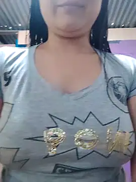 lunna 07 online show from October 2025 06:30:02 PM