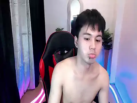 Snapshot of urasiantwink69 chatting on September 2025 03:41:02 PM urasiantwink69 online show from September 2025 03:41:02 PM