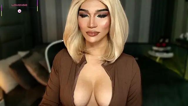 Huntress xxx online show from December 2025 12:22:01 AM